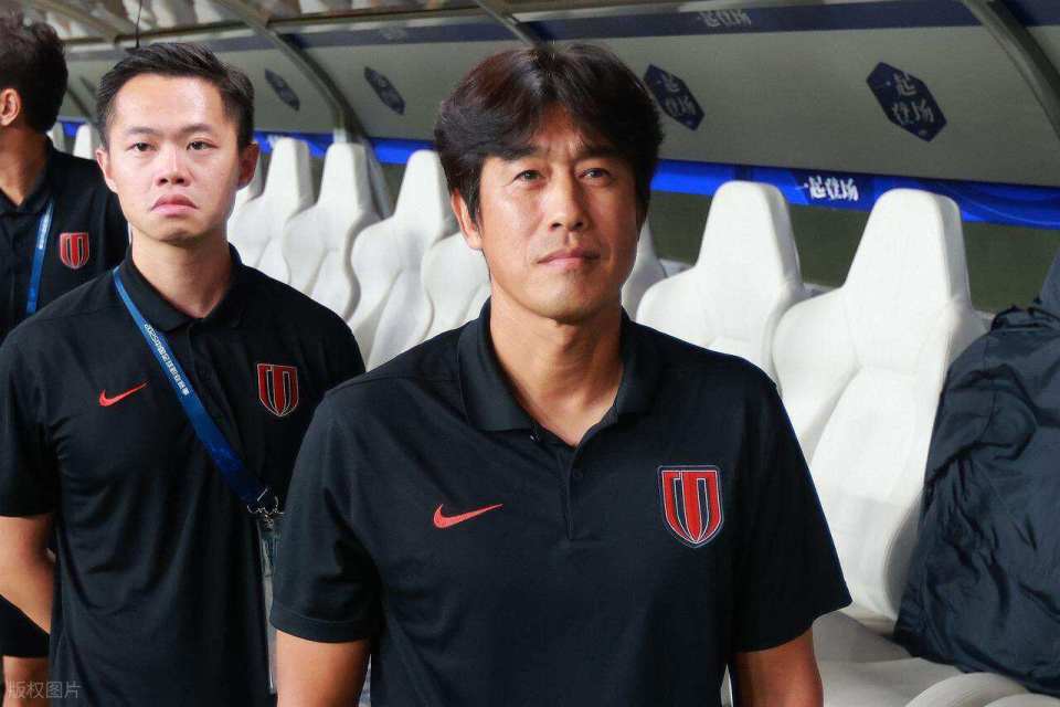 执教是不是, Dy 执教是不是, Dy