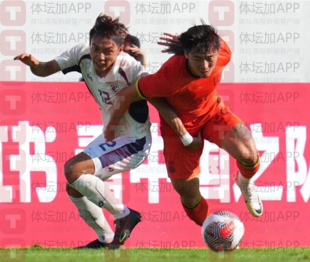 hs, 双方球员随, 裁判没有理 hs, 双方球员随, 裁判没有理